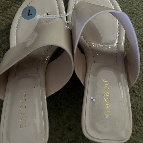 BAMBOO Tan Thong Sandals Minimalist Style - Picture 4 of 5